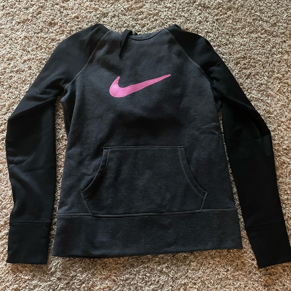 Nike thermafit sweatshirt size medium